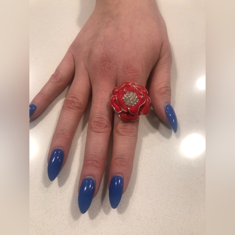 Red flower ring